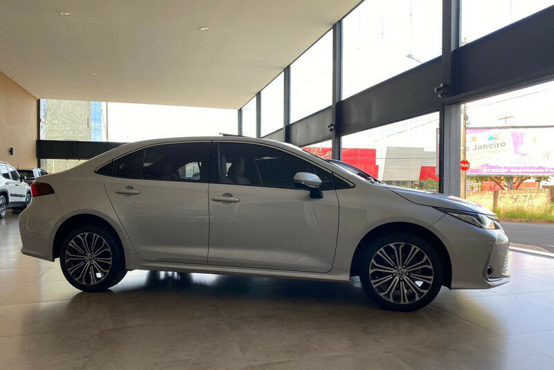 COROLLA 2.0 VVT-IE FLEX ALTIS DIRECT SHIFT ANO 2020 COR PRATA