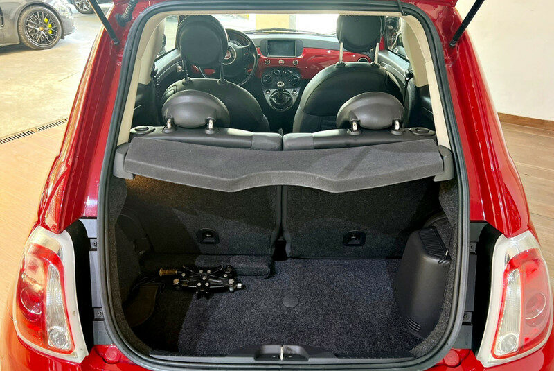 FIAT 500 1.4 CULT 8V FLEX 2P MANUAL ANO 2014 COR VERMELHO