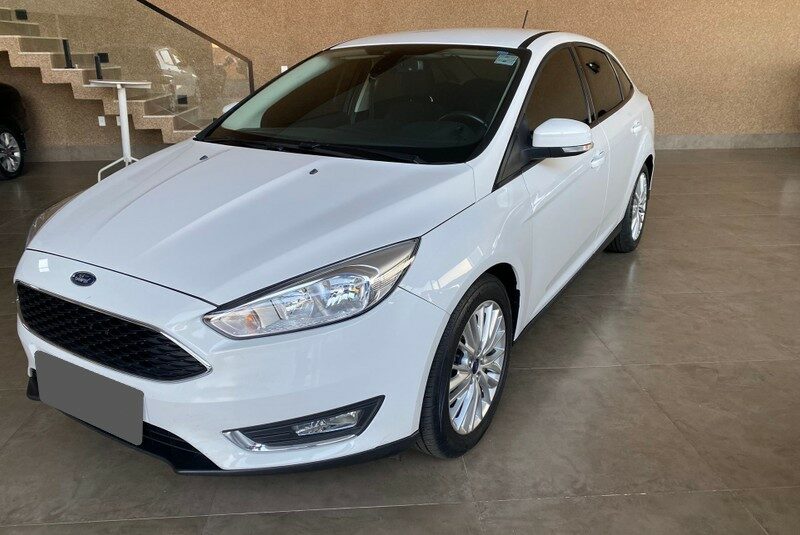 FOCUS 2.0 SE 16V FLEX 4P POWERSHIFT ANO 2018 COR BRANCO