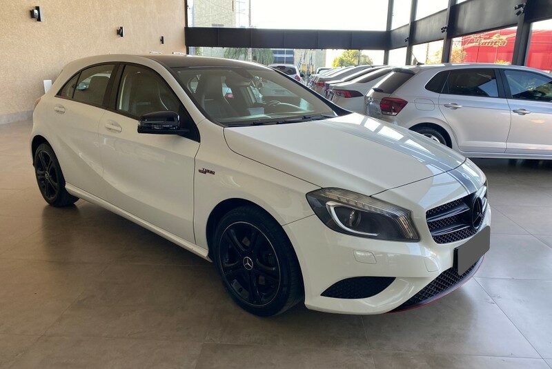 MERCEDES CLASSE A 1.6 200 TURBO STYLE GASOLINA 4P AUTOMATIZADO ANO 2014 COR BRANCO